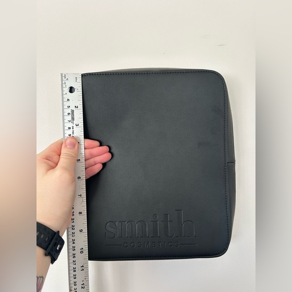 SMITH Cosmetics-Smithfolio CASE - Picture 5 of 13